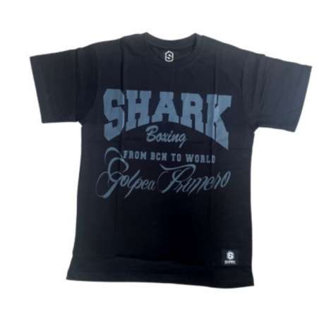 Camiseta Shark golpea primero