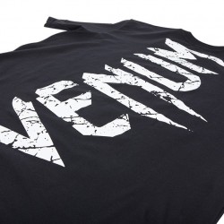 Camiseta Venum Giant  negro/negro mate